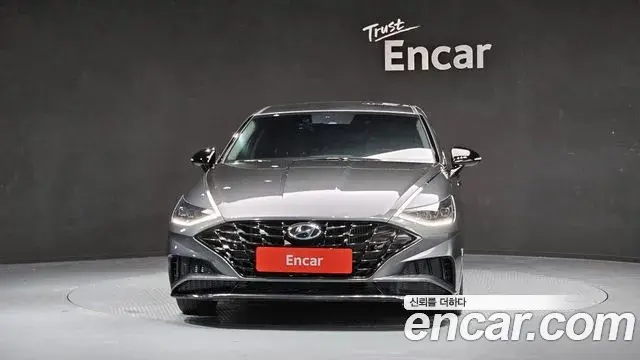 Hyundai Sonata Hybrid 2021 — ფოტო 4/20