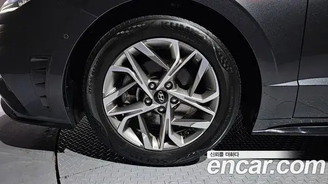 Hyundai Sonata Hybrid 2021 — ფოტო 10/20