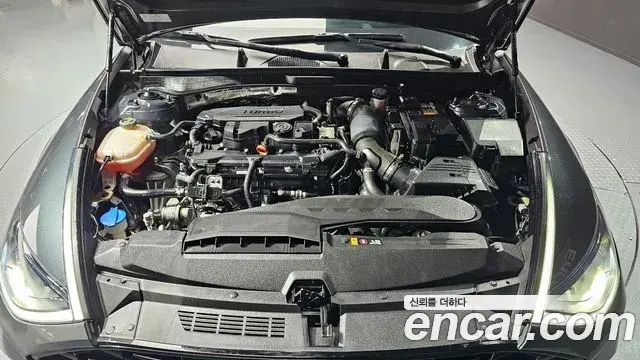 Hyundai Sonata Hybrid 2021 — ფოტო 13/20