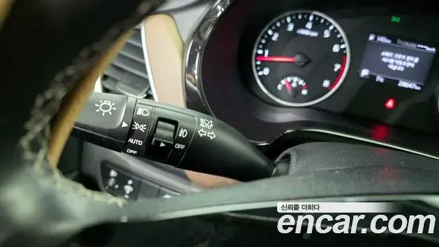 Kia Seltos 2021 — Şəkil 18/20