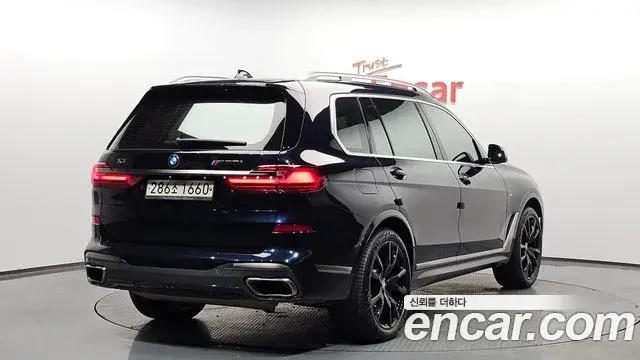 BMW X7 2020 — Фото 2/20