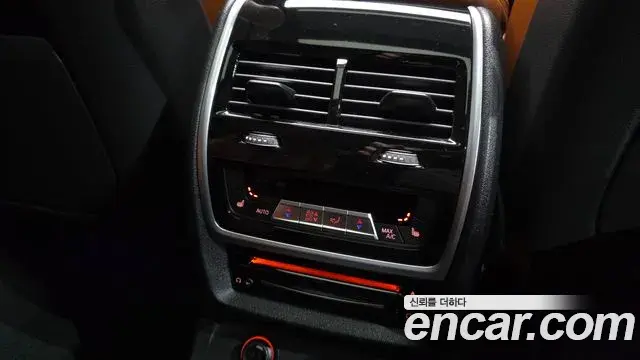 BMW X7 2020 — Фото 19/20
