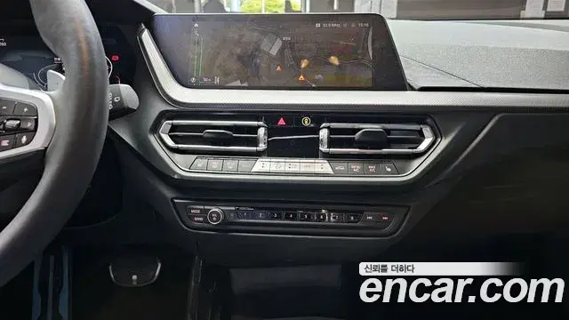 BMW 1 Series 2024 — Şəkil 17/20