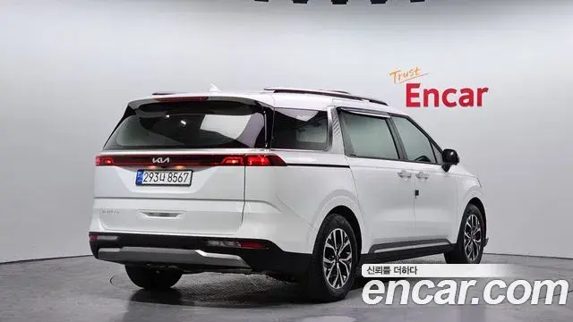 Kia Carnival 2023 — Фото 2/20