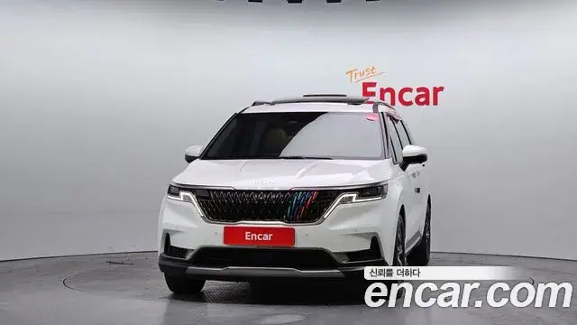 Kia Carnival 2023 — Фото 3/20