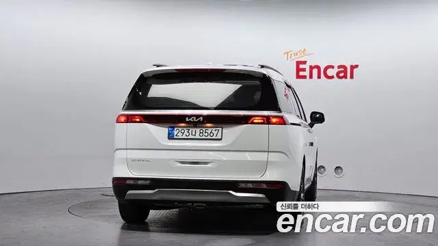 Kia Carnival 2023 — Фото 4/20