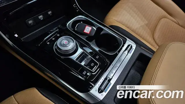 Kia Carnival 2023 — Фото 9/20