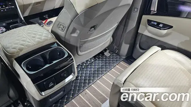 Kia Carnival 2021 — Photo 19/20