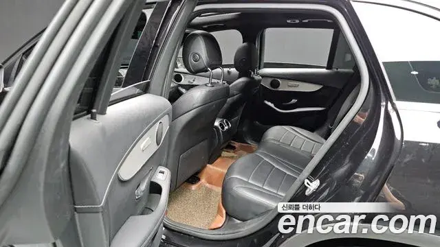 Mercedes-Benz GLC-Class 2020 — ფოტო 12/20