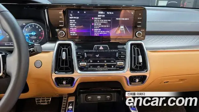 Kia Sorento 2021 — Фото 16/20
