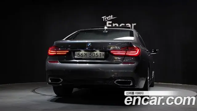 BMW 7 Series 2018 — ფოტო 4/20
