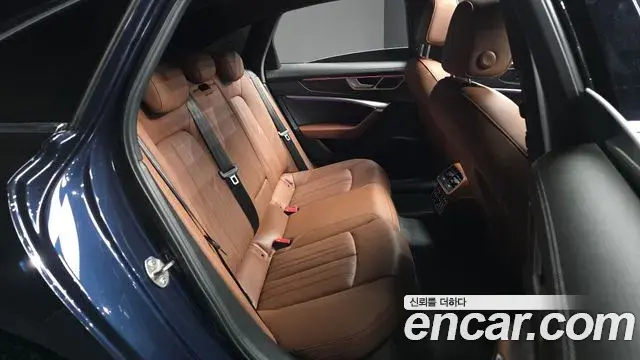 Audi A6 2021 — ფოტო 8/20
