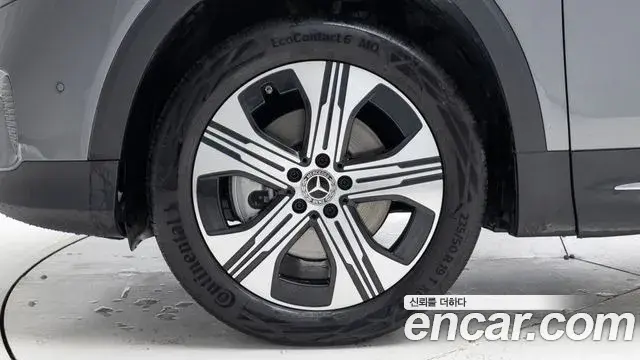 Mercedes-Benz EQB 2025 — Şəkil 13/20