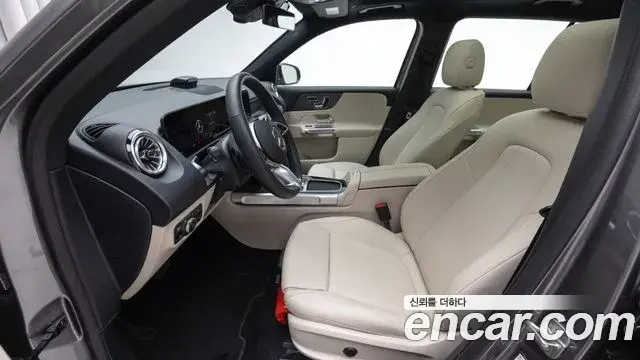Mercedes-Benz EQB 2025 — Şəkil 19/20