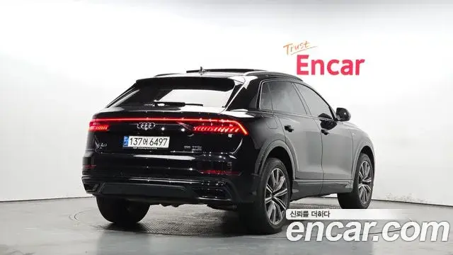 Audi Q8 2021 — ფოტო 11/20