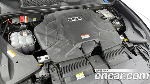 Audi Q8 2021 — ფოტო 12/20