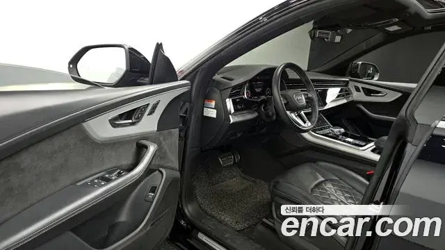 Audi Q8 2021 — ფოტო 15/20