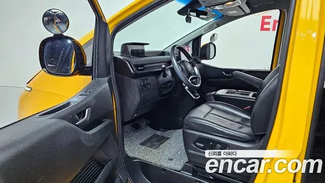 Hyundai Staria 2021 — Фото 11/20