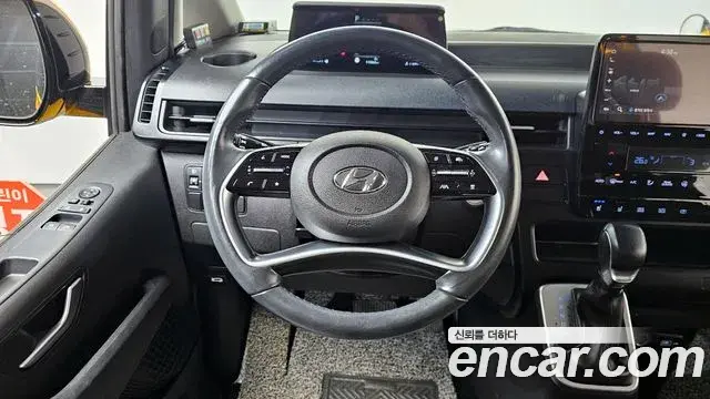 Hyundai Staria 2021 — Фото 13/20