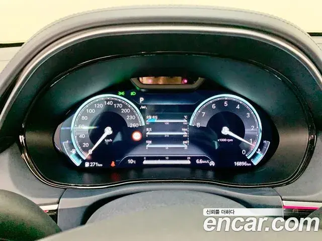 Genesis GV70 2023 — Photo 9/20