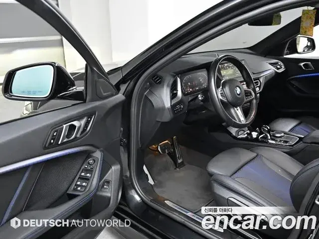 BMW 1 Series 2023 — Photo 17/20