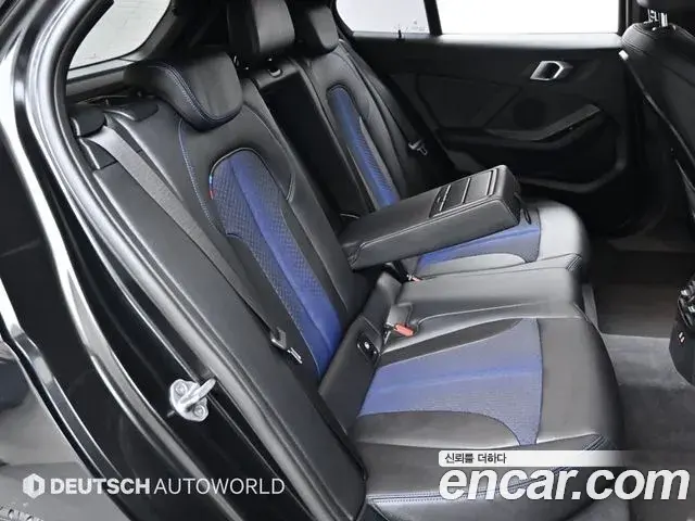 BMW 1 Series 2023 — Photo 13/20