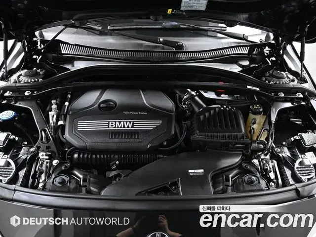 BMW 1 Series 2023 — Photo 11/20