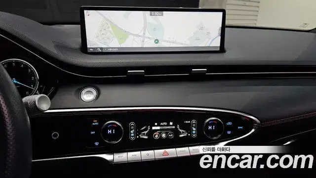 Genesis GV70 2022 — Photo 13/20