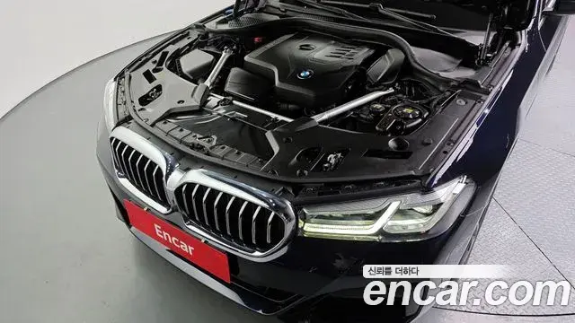 BMW 5 Series 2022 — ფოტო 7/20