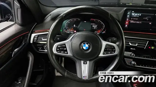 BMW 5 Series 2022 — ფოტო 5/20