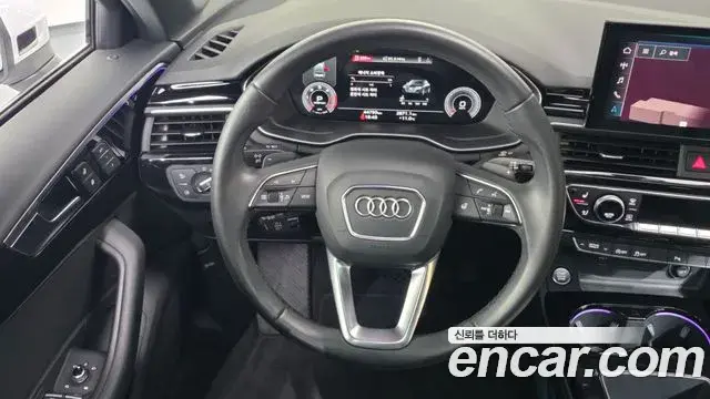 Audi A4 2021 — Şəkil 14/21