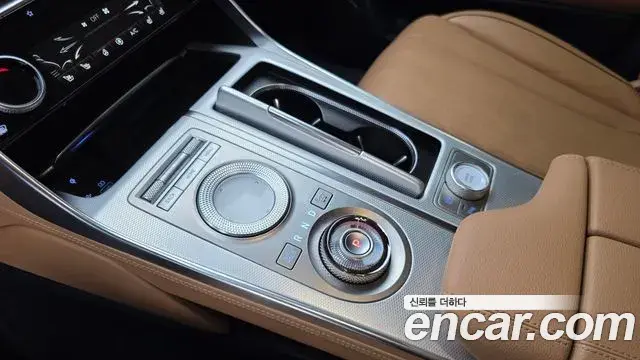 Genesis GV80 2020 — Photo 18/21