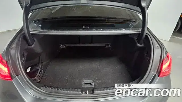 Mercedes-Benz C-Class 2022 — Şəkil 19/19