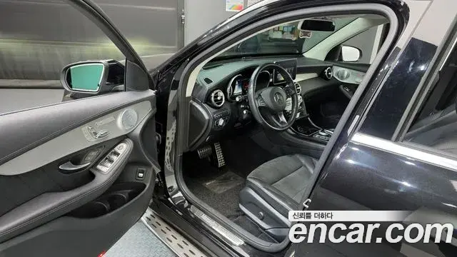 Mercedes-Benz GLC-Class 2019 — ფოტო 18/20