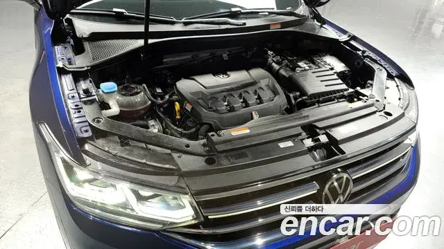 Volkswagen Tiguan Allspace 2022 — ფოტო 1/20