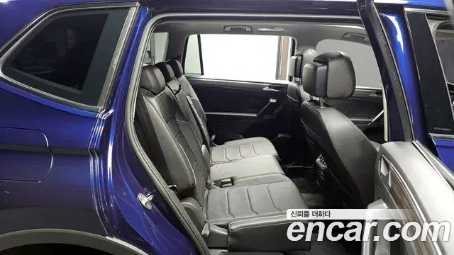 Volkswagen Tiguan Allspace 2022 — ფოტო 4/20