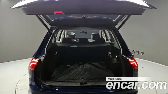 Volkswagen Tiguan Allspace 2022 — ფოტო 20/20