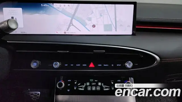 Genesis GV70 2025 — Şəkil 16/20