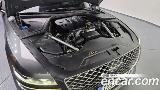 Genesis G80 2022 — Photo 6/20