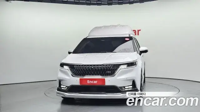 Kia Carnival 2022 — Photo 18/20