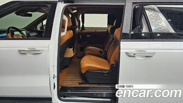 Kia Carnival 2022 — Photo 4/20