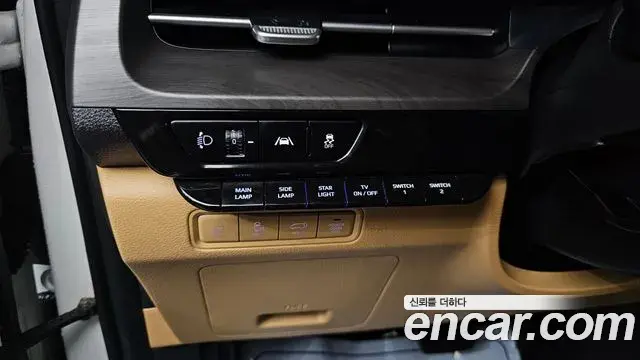 Kia Carnival 2022 — Photo 11/20
