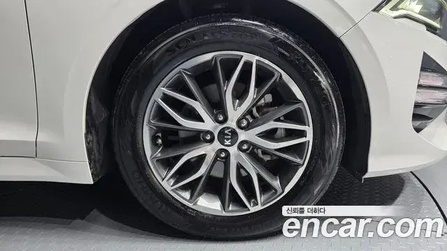 Kia K5 2020 — Şəkil 18/21