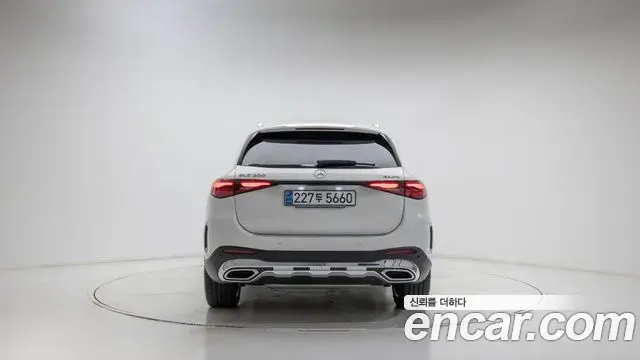 Mercedes-Benz GLC-Class 2025 — Şəkil 17/19