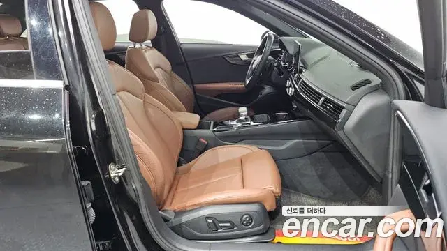 Audi A4 2021 — ფოტო 17/20