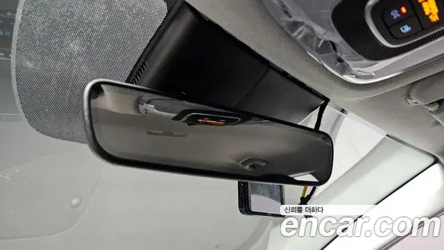 Hyundai The New Avante Hybrid 2023 — Photo 16/20