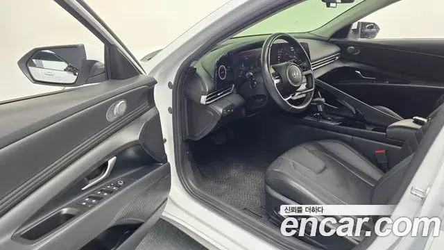 Hyundai The New Avante Hybrid 2020 — ფოტო 19/20