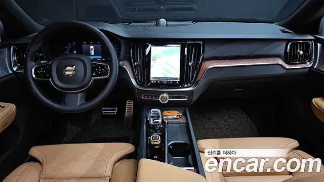 Volvo S60 2024 — Photo 14/20