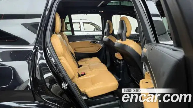 Volvo XC90 2021 — ფოტო 20/20