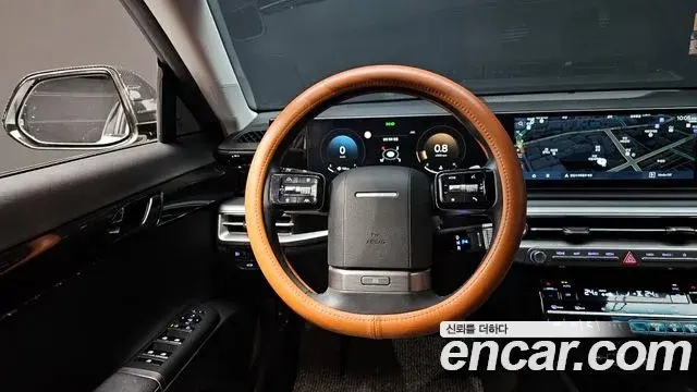 Hyundai Grandeur Hybrid 2022 — Photo 1/20